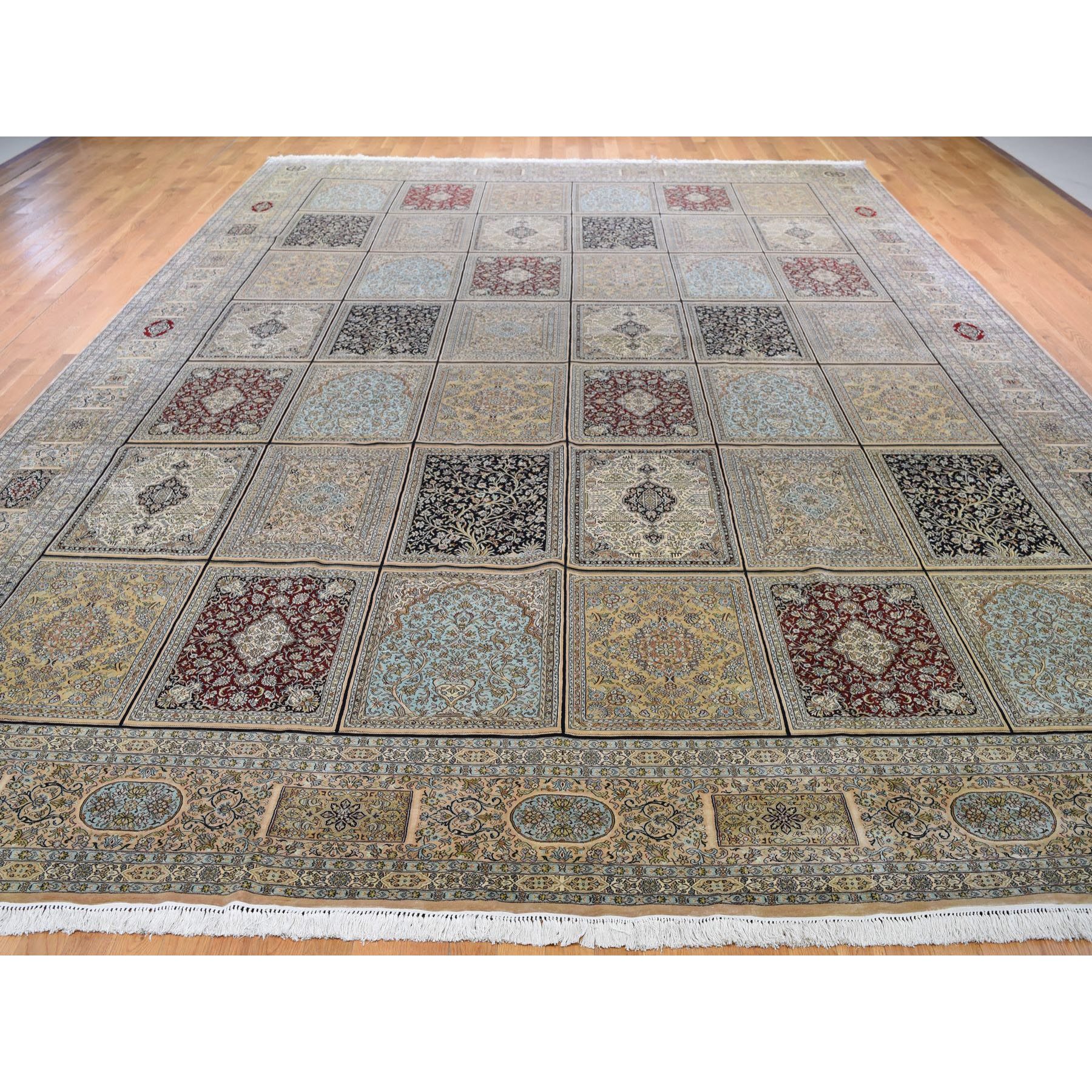 Traditional Silk Hand-Knotted Area Rug 12'0